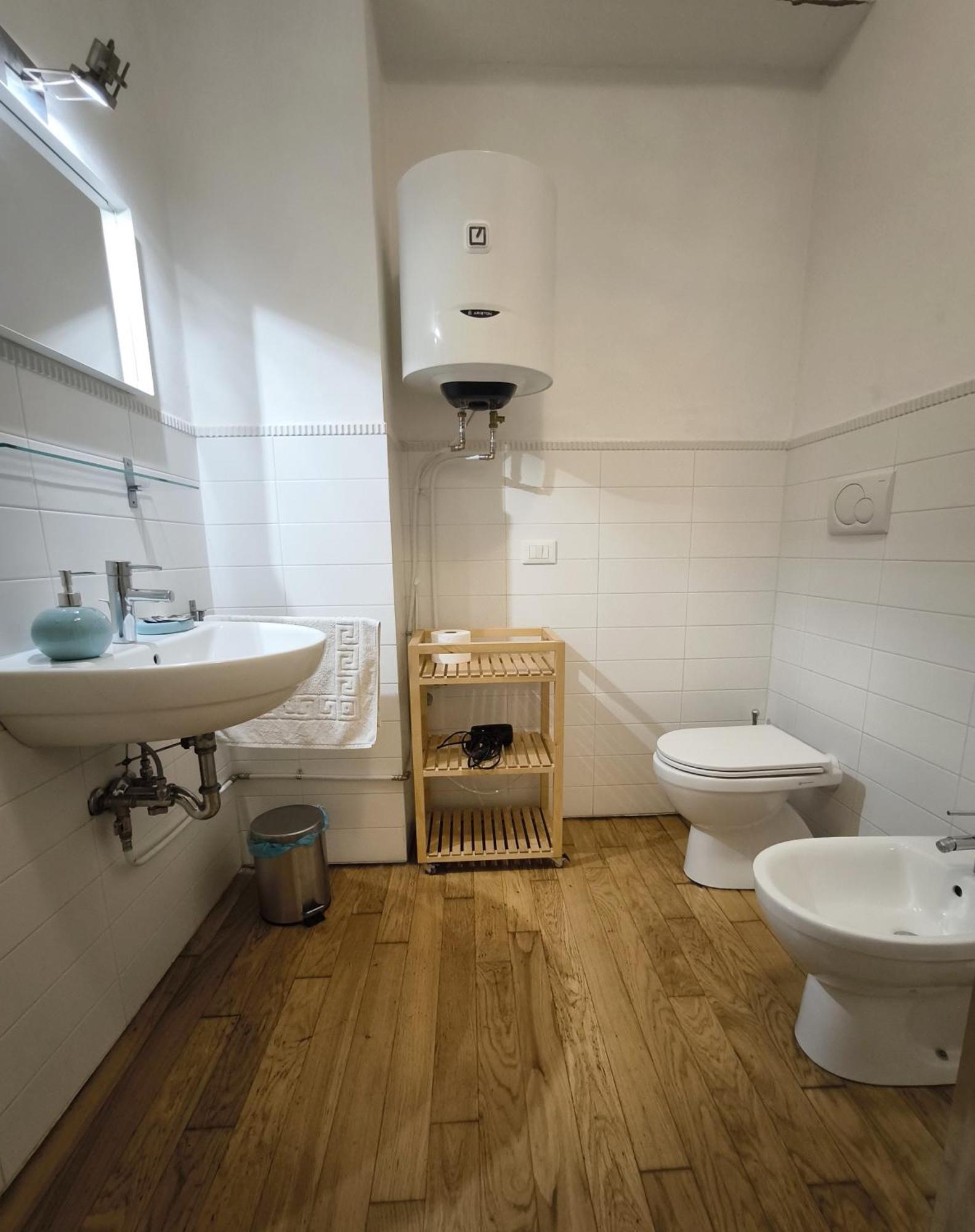 Apartament Tupertu Sant'Orsola - Centro Bolonia Zewnętrze zdjęcie
